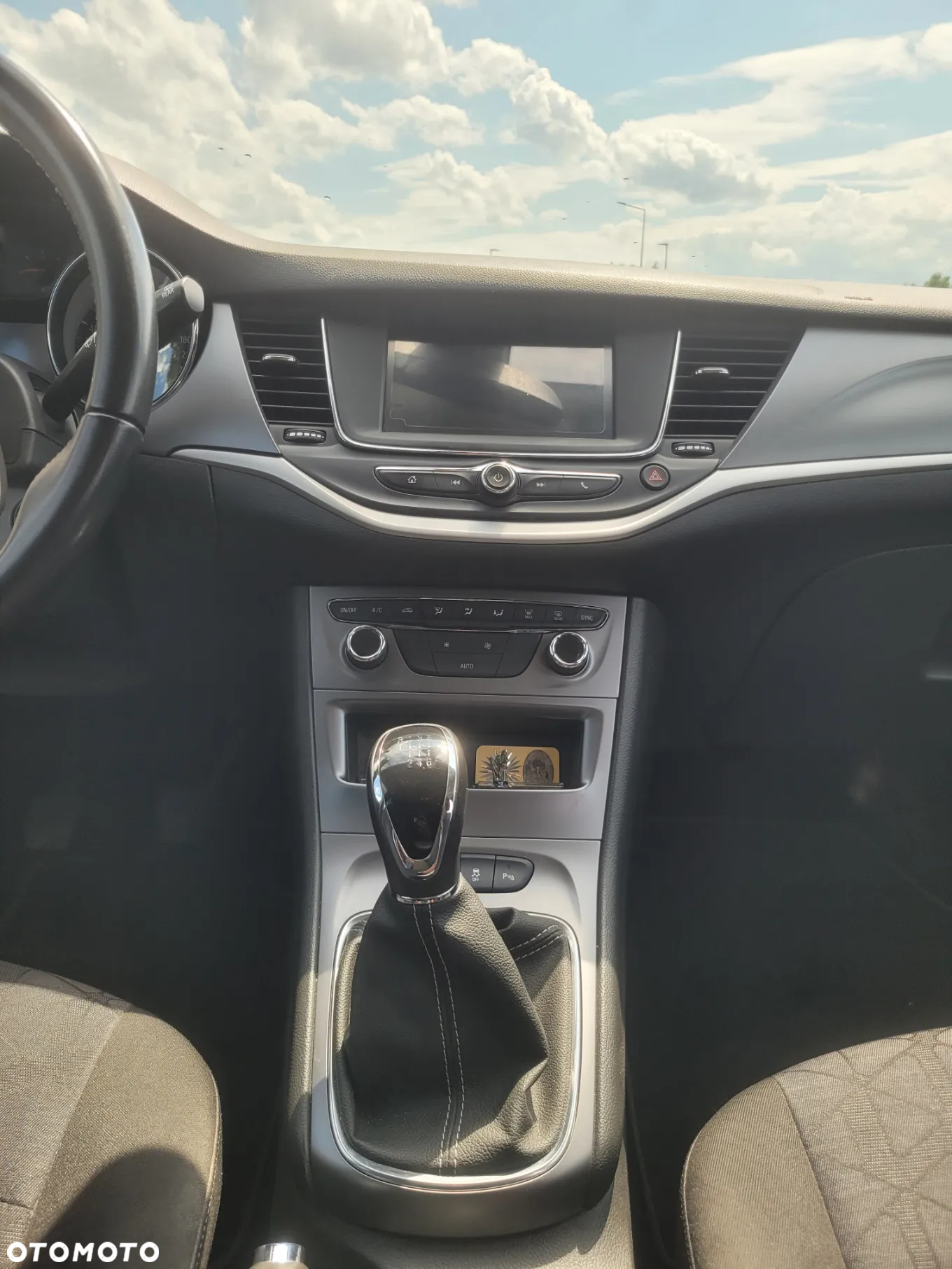 Opel Astra V 1.4 T 120 Lat S&S - 17