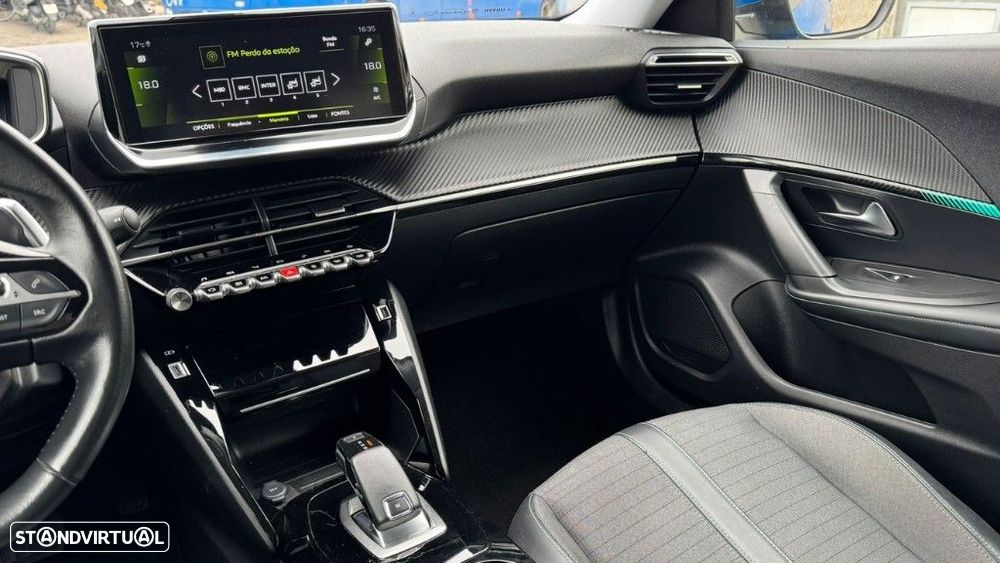 Peugeot 2008 1.5 BlueHDi Allure EAT8 - 16