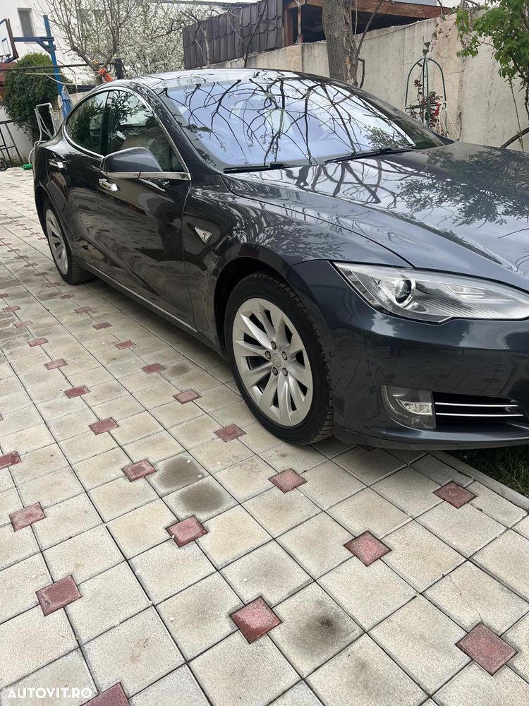 Tesla Model S 90D Allradantrieb - 8