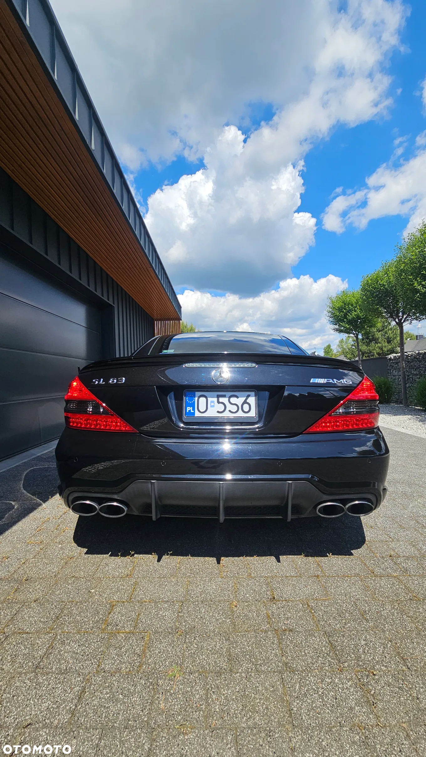 Mercedes-Benz SL 63 AMG - 8