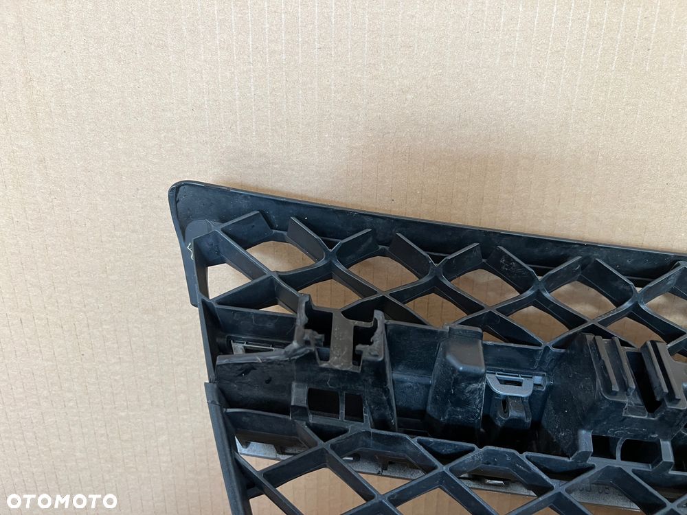 Mercedes GLK 204 Lift 12-16 Atrapa ,Grill Kamera - 3