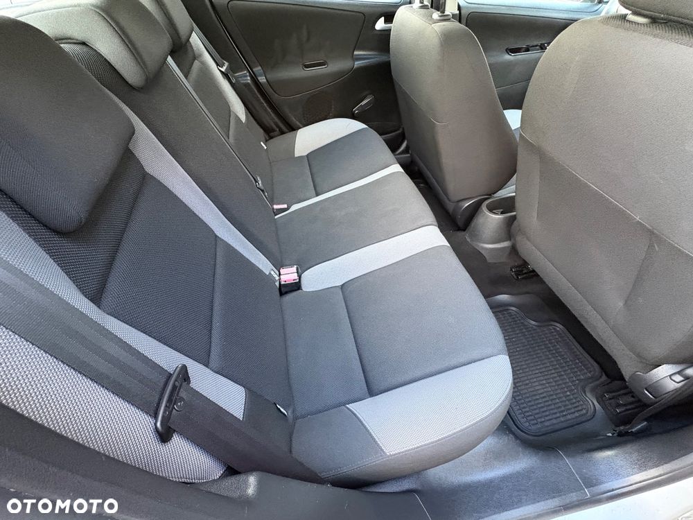 Peugeot 207 1.4 16V Trendy - 8