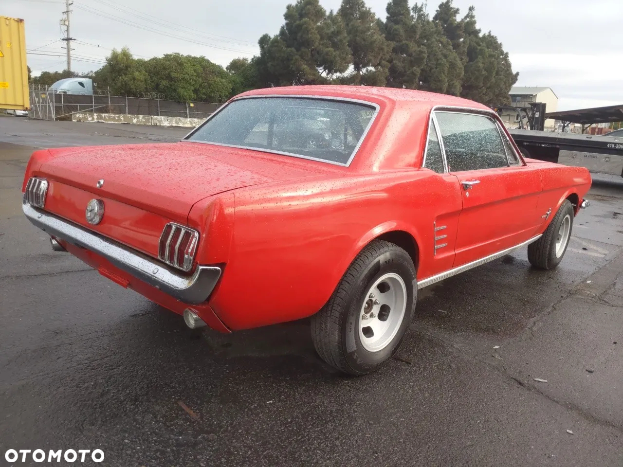Ford Mustang - 22