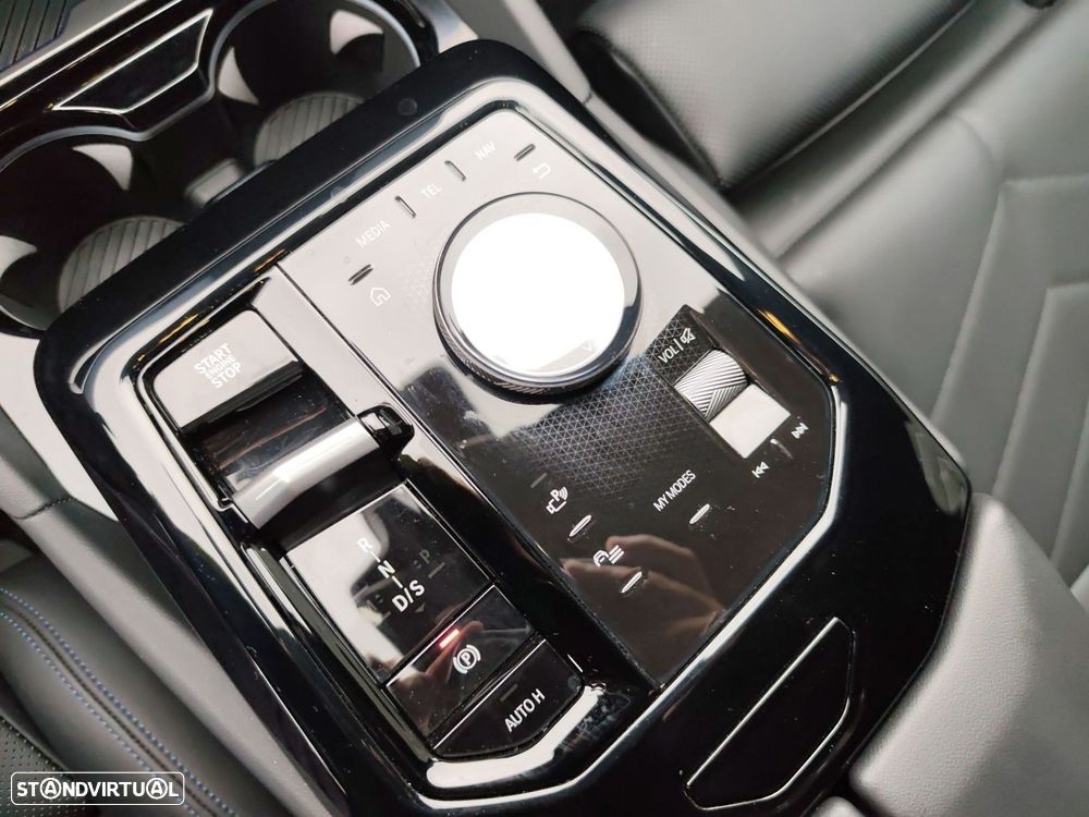 BMW 520 d Pack Desportivo M - 17