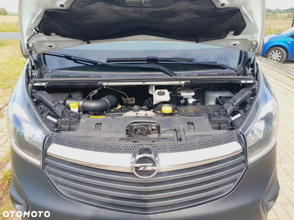 Opel VIVARO LONG - 12