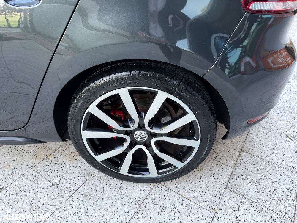 Volkswagen Golf 2.0 GTI DSG - 16