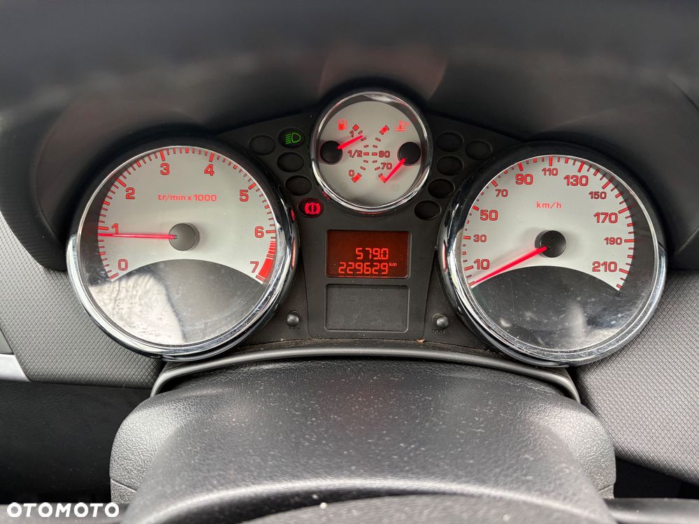 Peugeot 207 CC 1.6 Sport - 9