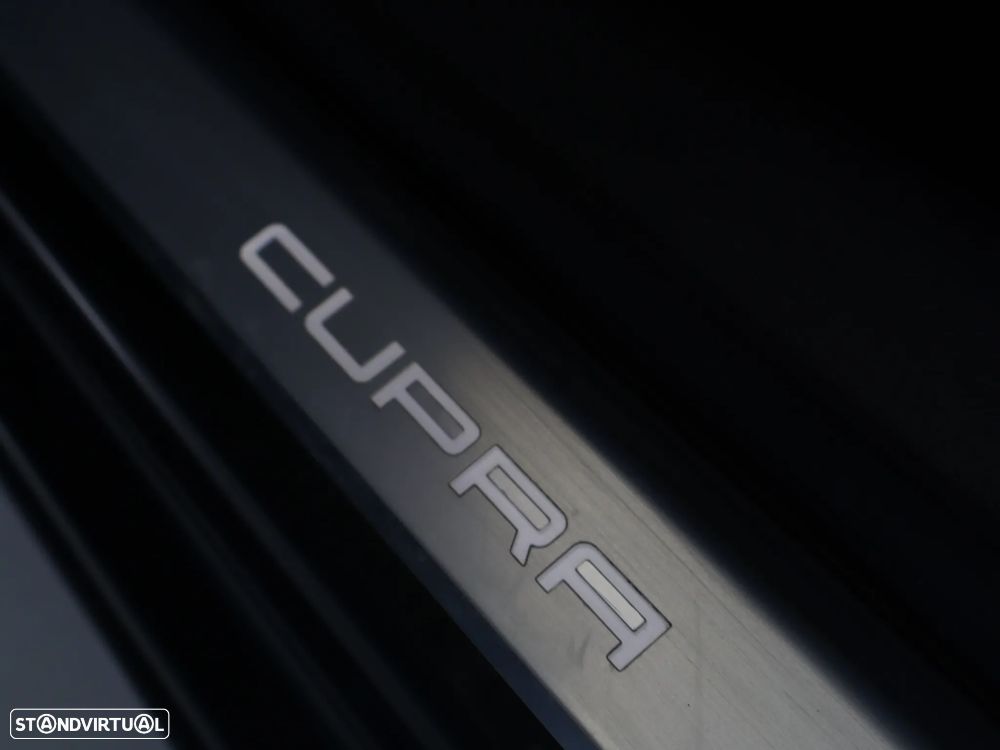 Cupra Formentor 1.4 e-Hybrid Sport DSG - 24