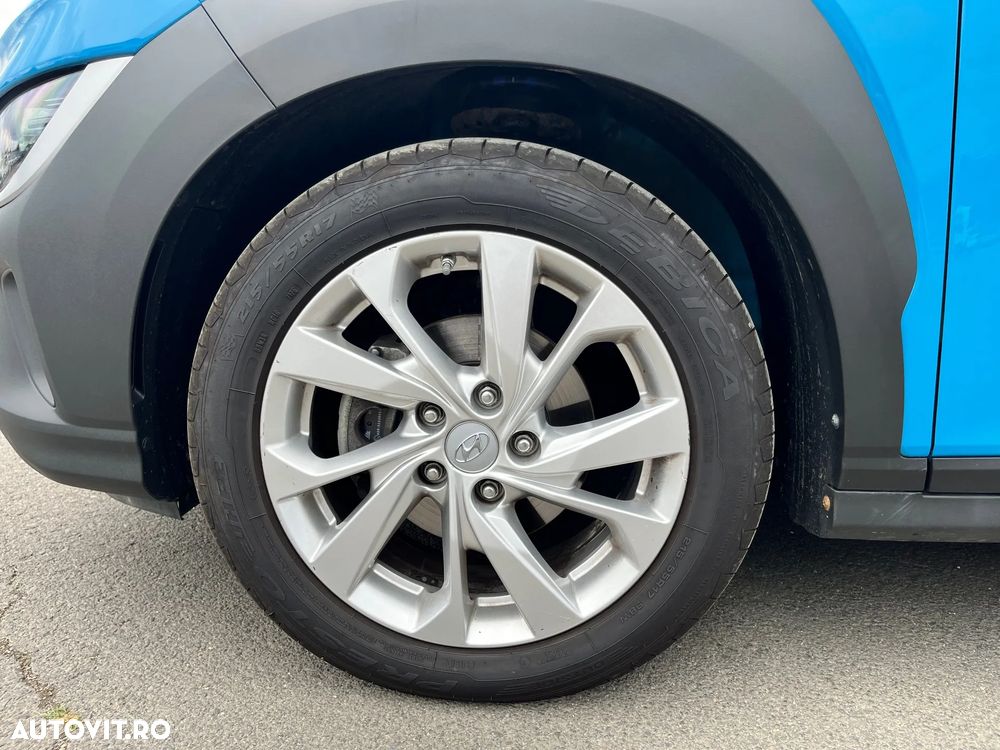 Hyundai KONA - 30