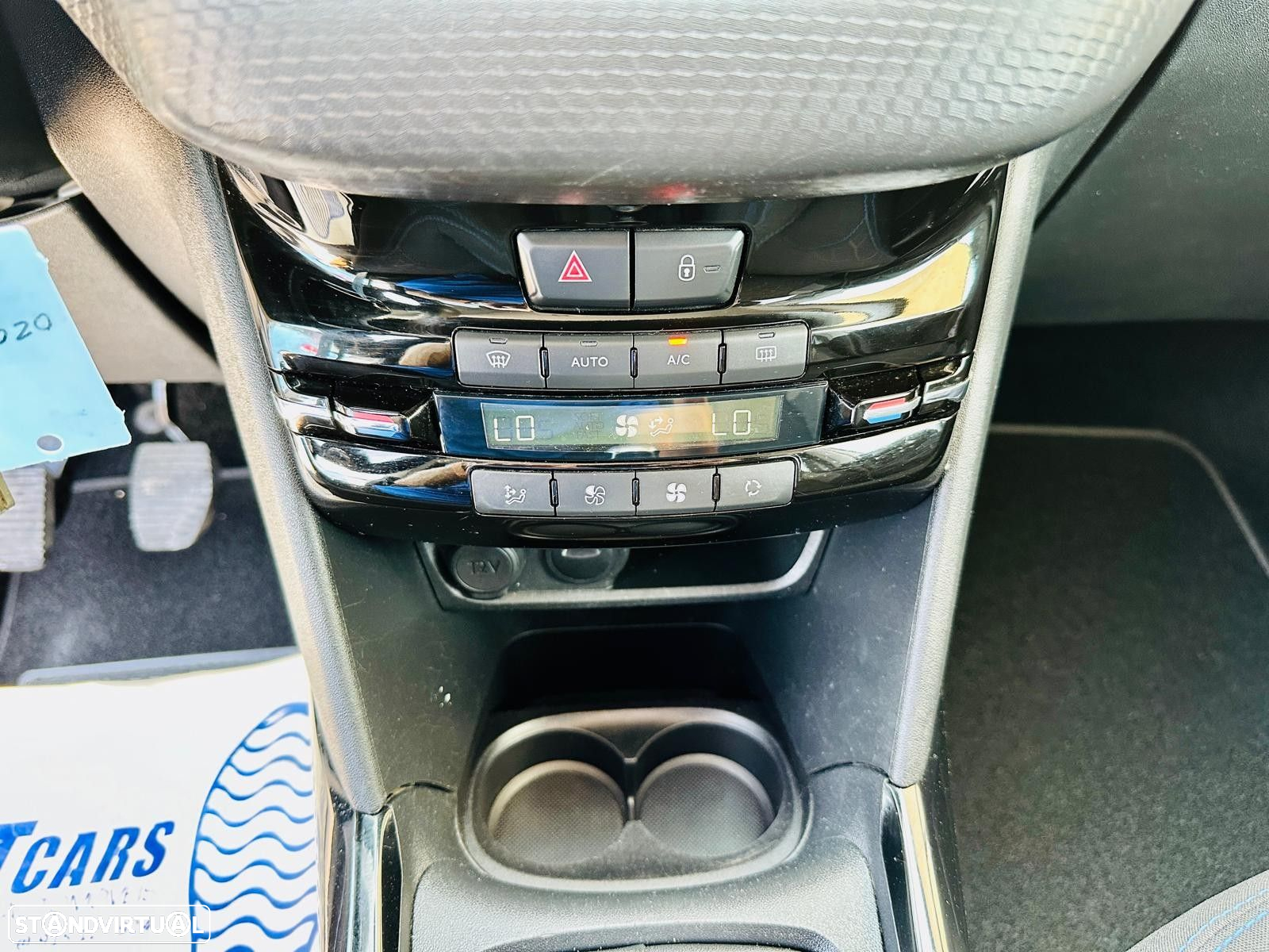 Peugeot 2008 1.2 PureTech Signature - 18