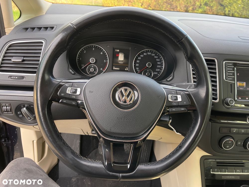 Volkswagen Sharan 2.0 TDI 4MOTION BlueMotion Technology Cup - 26