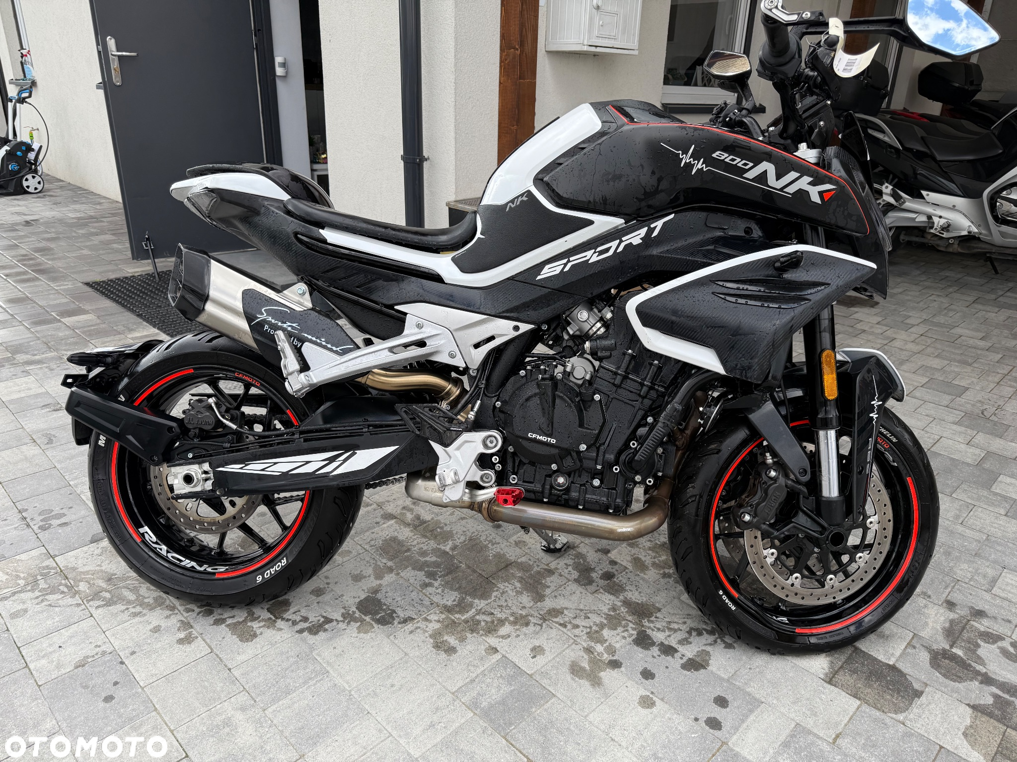 CFMoto NK - 7