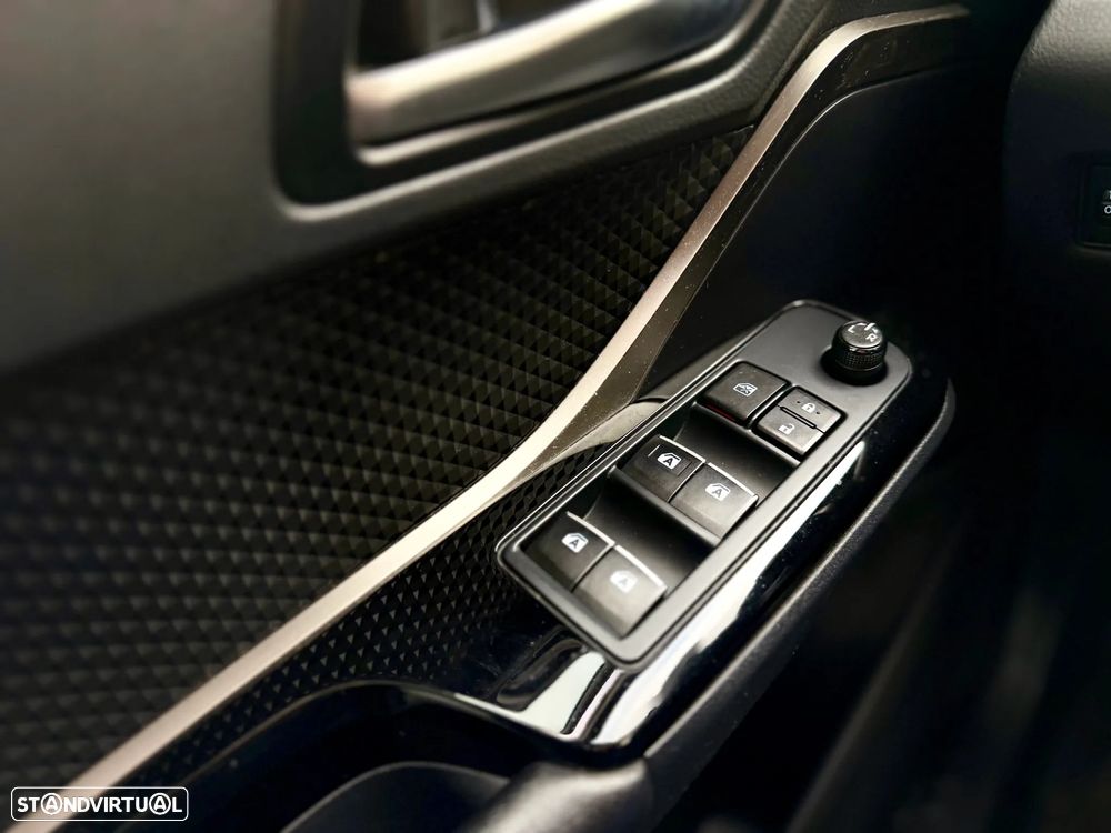 Toyota C-HR 1.8 HSD Comfort+P.Style - 17