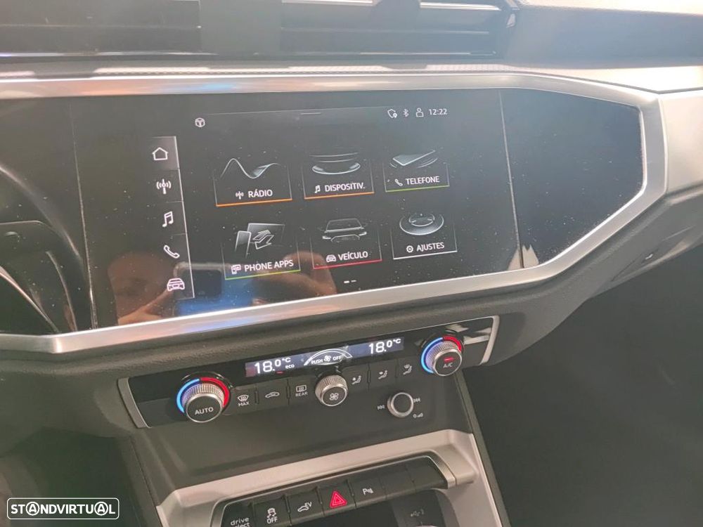 Audi Q3 45 TFSIe S tronic - 9