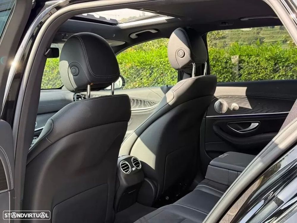 Mercedes-Benz E 300 de AMG Line - 22