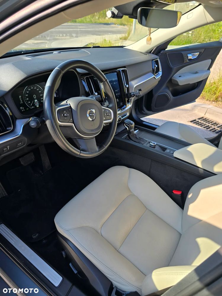 Volvo V60 D3 Geartronic Momentum Pro - 11