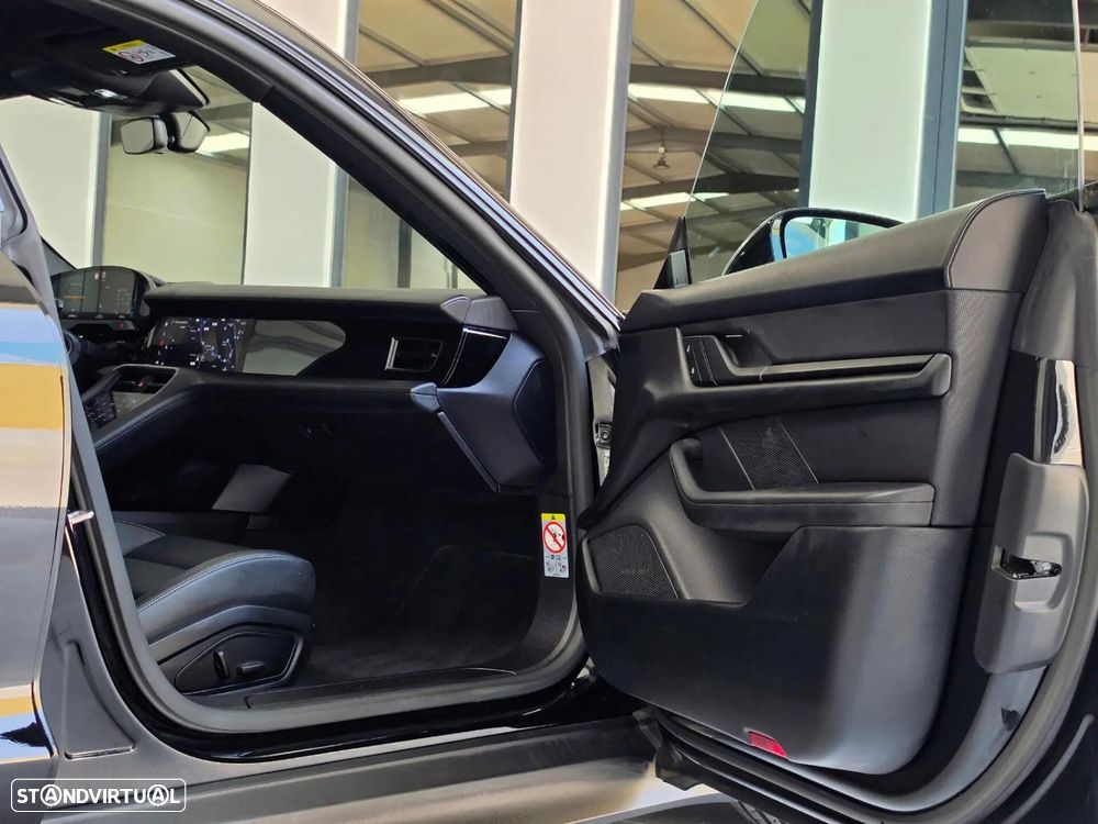 Porsche Taycan 4 - 32