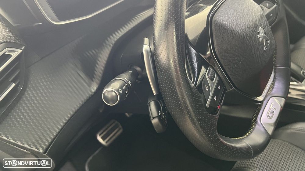 Peugeot 2008 1.2 PureTech GT Line EAT8 - 23