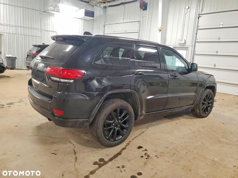 Jeep Grand Cherokee - 2