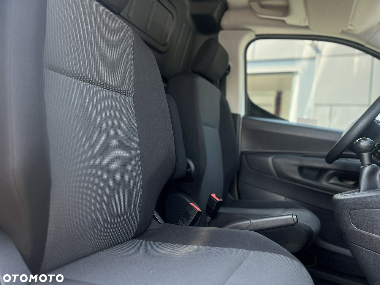 Toyota Proace City 1.5 D-4D Long 2,3t Active (bryg.) - 22