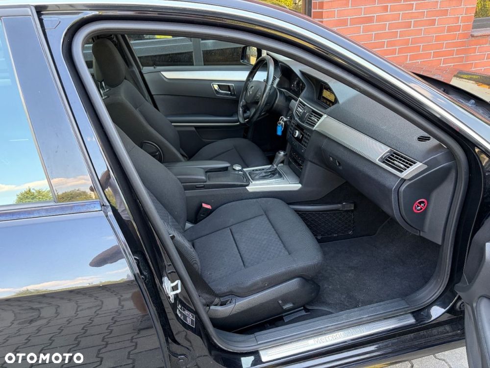 Mercedes-Benz Klasa E 200 CDI DPF BlueEFFICIENCY 7G-TRONIC - 11
