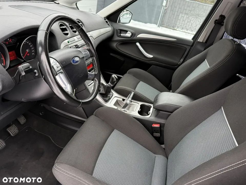 Ford S-Max 2.0 Champions Edition - 17