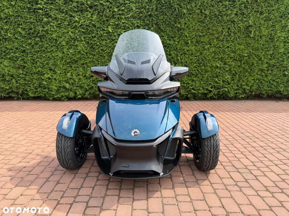 Can-Am Spyder - 4