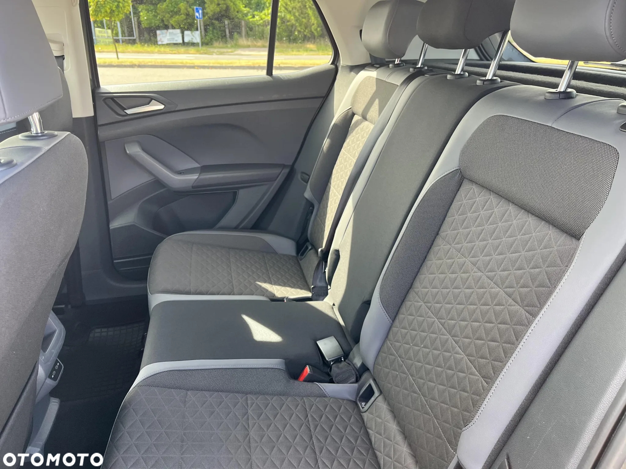 Volkswagen T-Cross 1.5 TSI ACT Style DSG - 17