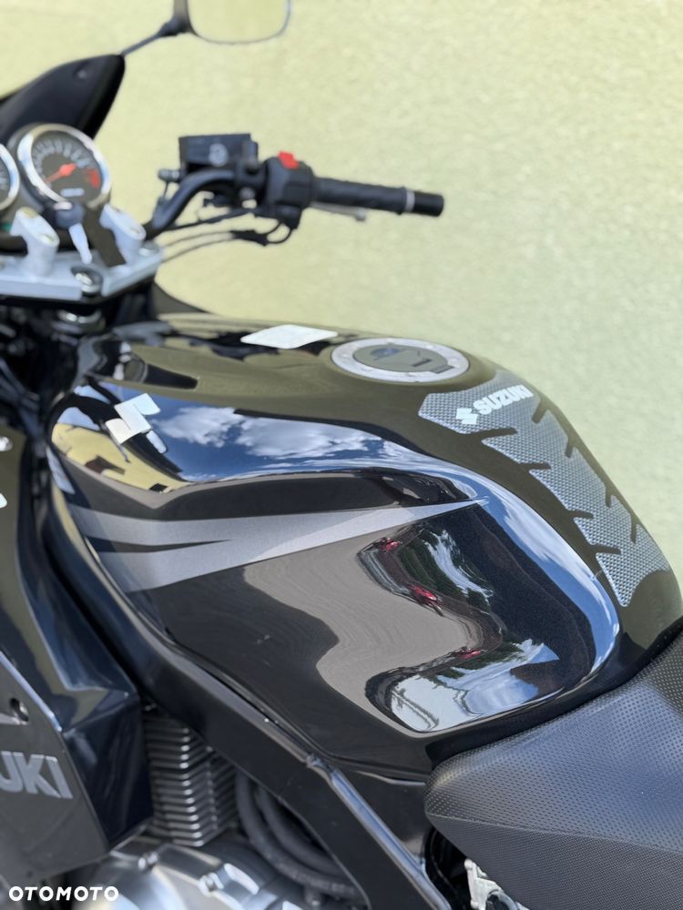 Suzuki GS - 33