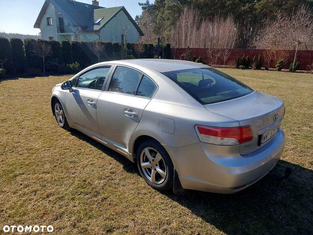 Toyota Avensis 2.0 D-4D - 4