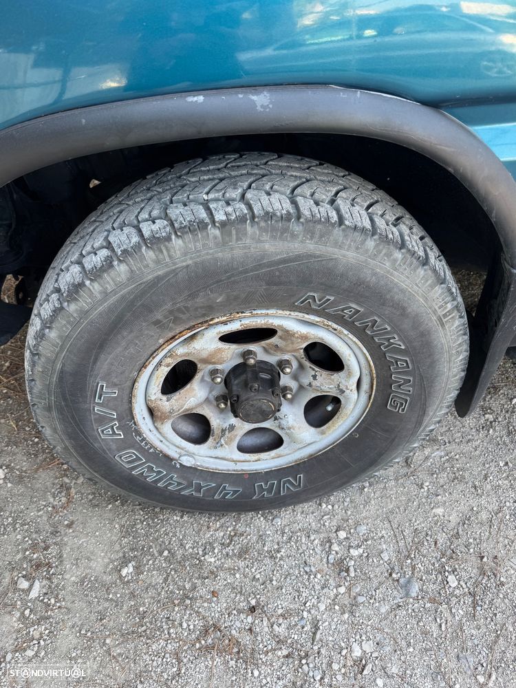 Nissan Terrano - 3
