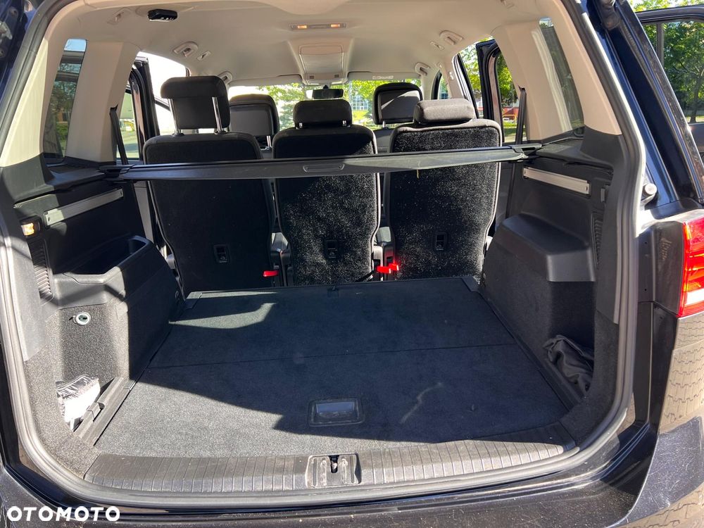 Volkswagen Touran 1.6 TDI BMT Comfortline - 21