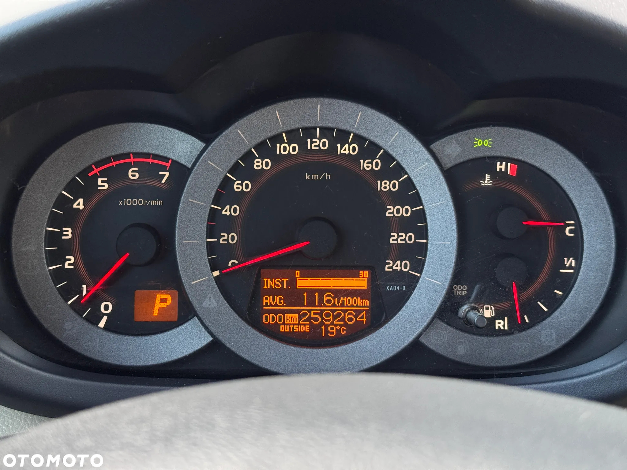 Toyota RAV4 2.2 D-CAT Premium - 12