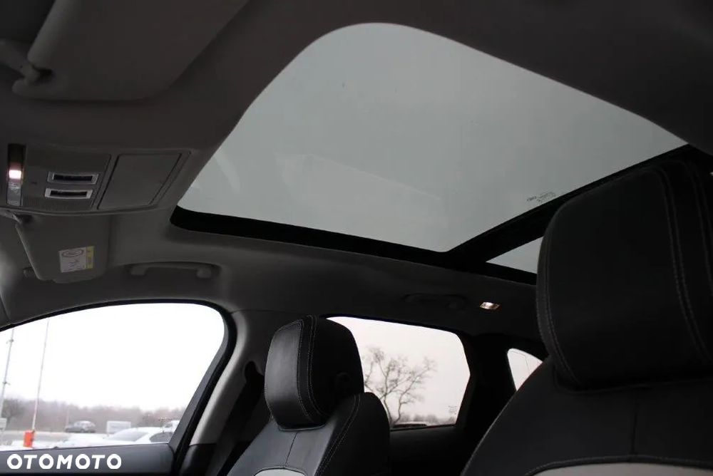 Jaguar F-Pace 2.0 i4D AWD R-Sport - 33