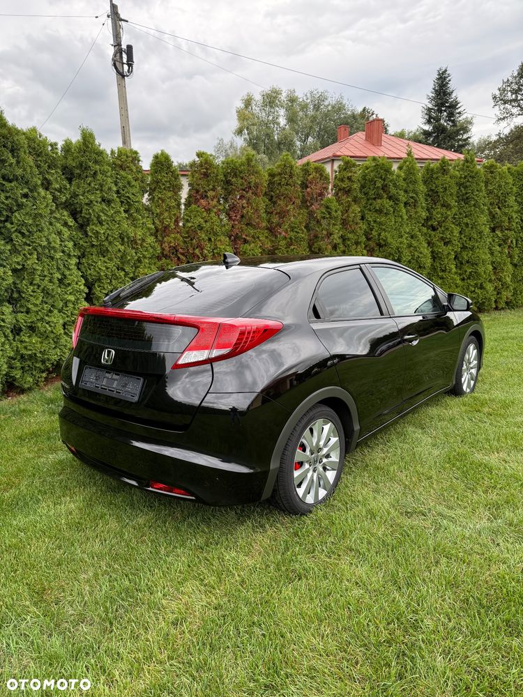 Honda Civic 1.8 i-VTEC Sport Black Edition - 18