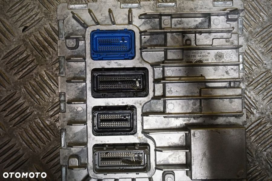 GM CHEVROLET CORVETTE C8 2020 - Sterownik Silnika ECU Komputer E99 USA - 6