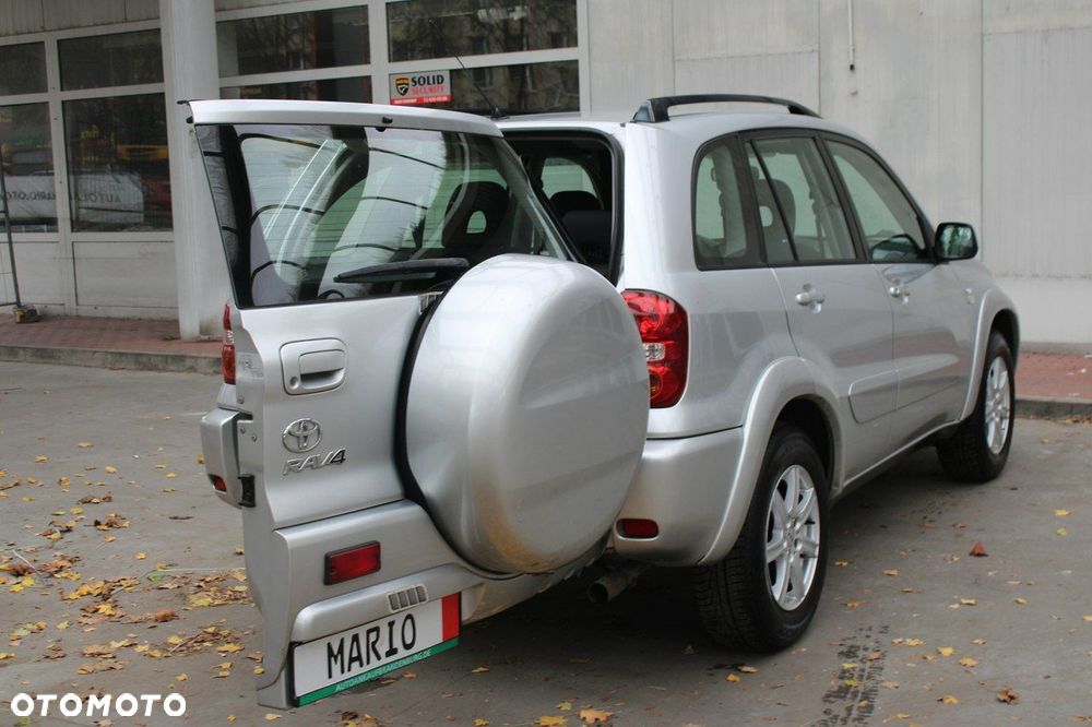 Toyota RAV4 2.0 VVT-i 4x4 - 19