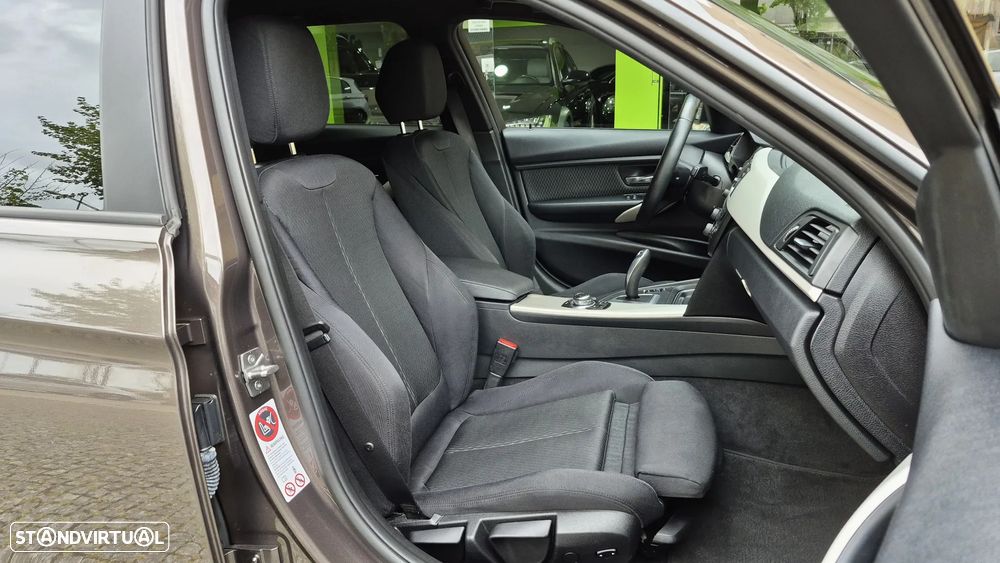 BMW 320 d Sport-Aut. Efficient Dynamics Edition - 18