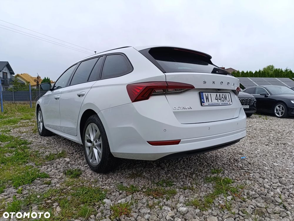 Skoda Octavia 2.0 TDI Style DSG - 13
