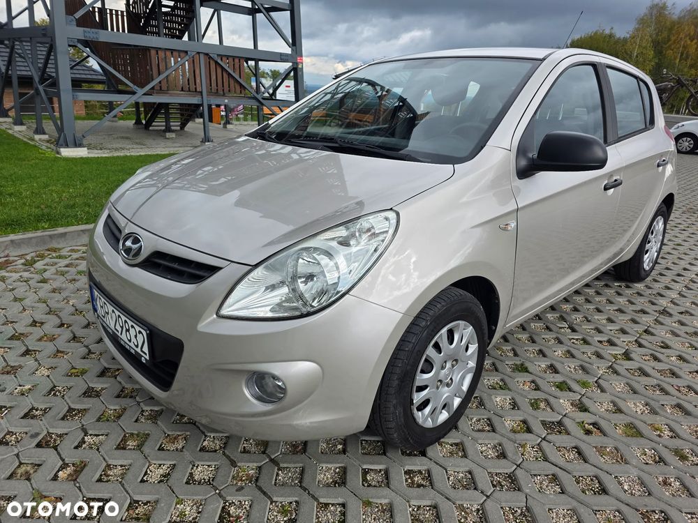 Hyundai I20