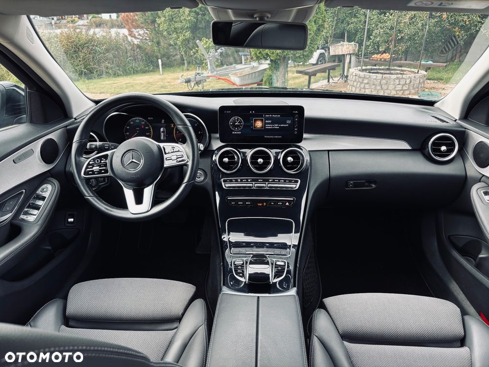 Mercedes-Benz Klasa C 220 d 4Matic T 9G-TRONIC Avantgarde - 15