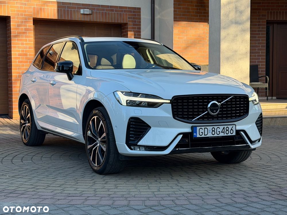 Volvo XC 60 B5 B AWD Momentum Pro - 3