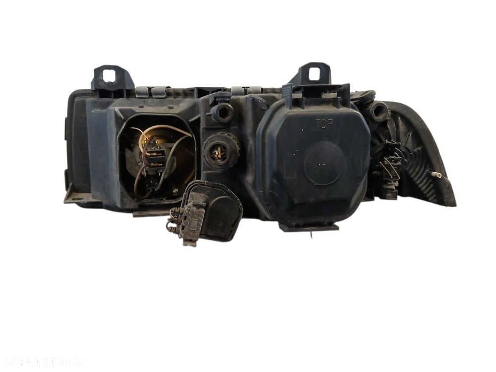 LAMPA PRAWA PRZEDNIA PRZÓD KIERUNKOWSKAZ BMW E36 LAMPA PRAWY PRZÓD E36 - 2