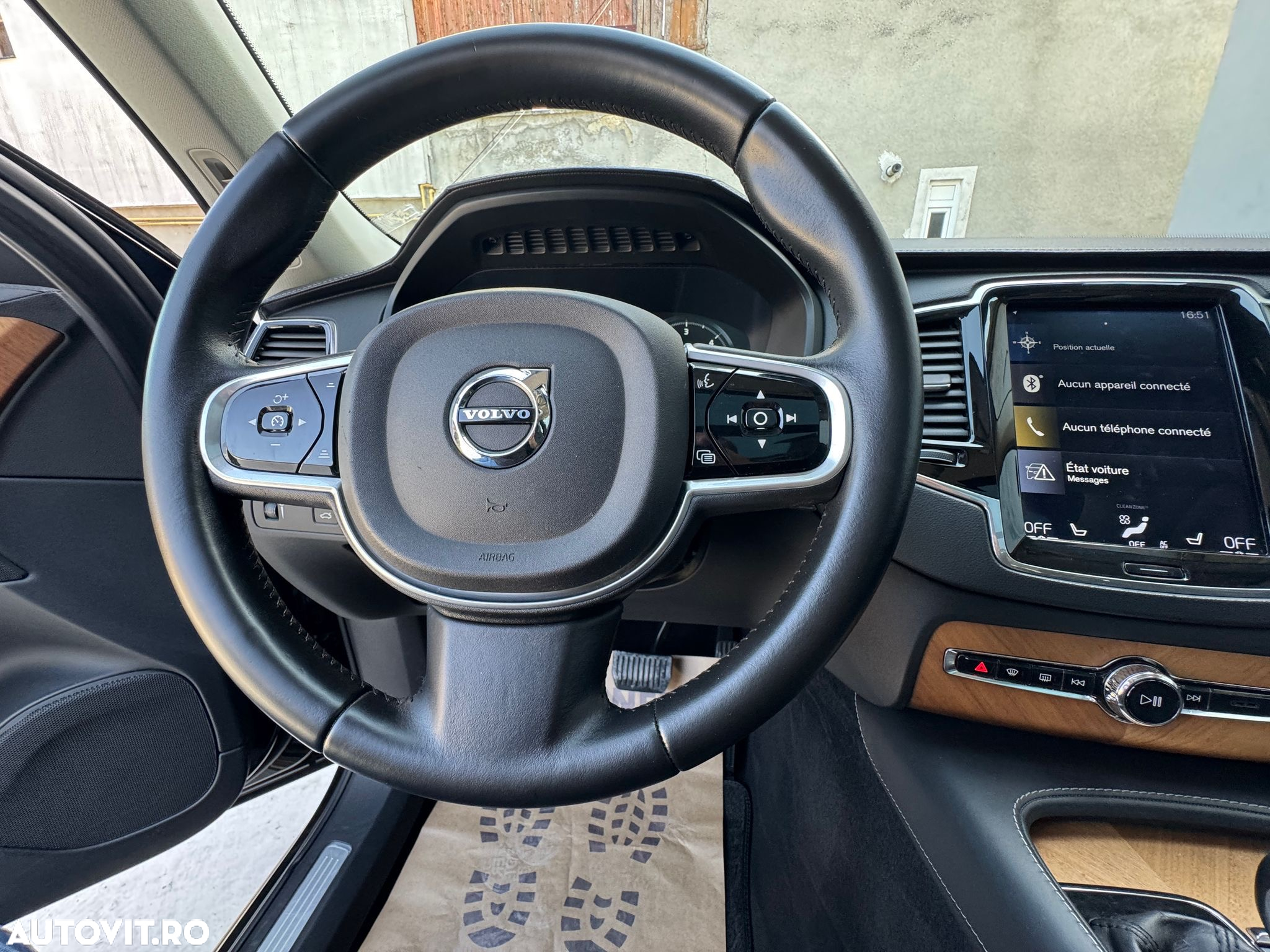 Volvo XC 90 - 12