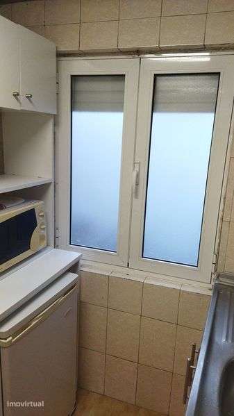 Apartamento T1 mobilado - Grande imagem: 2/9