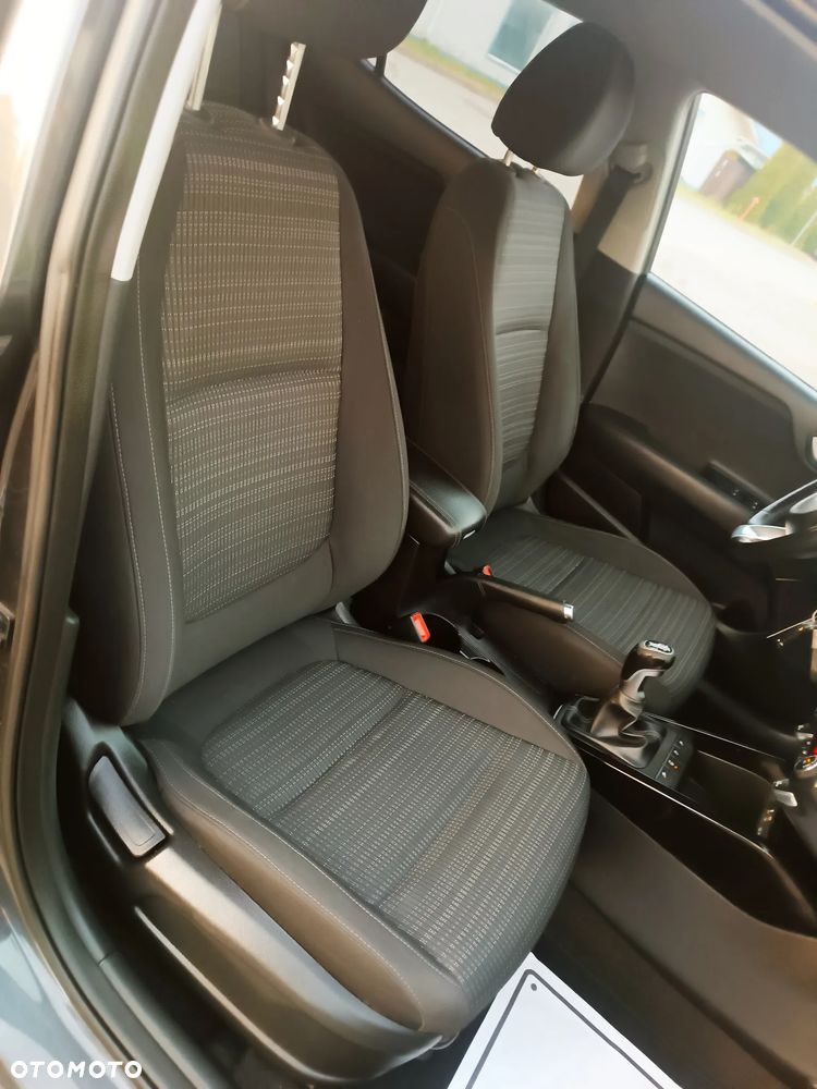 Kia Stonic - 18