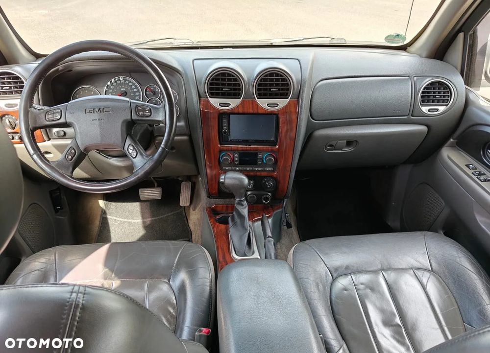 GMC Envoy - 16