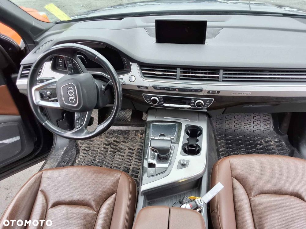 Audi Q7 - 9