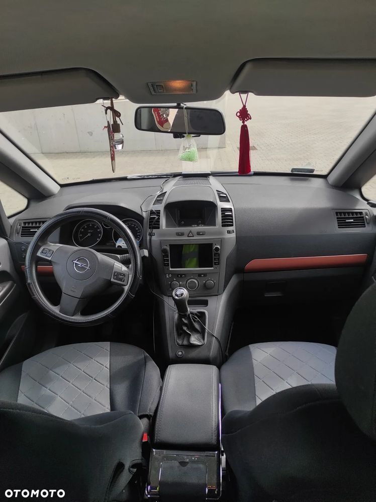 Opel Zafira 1.8 - 12
