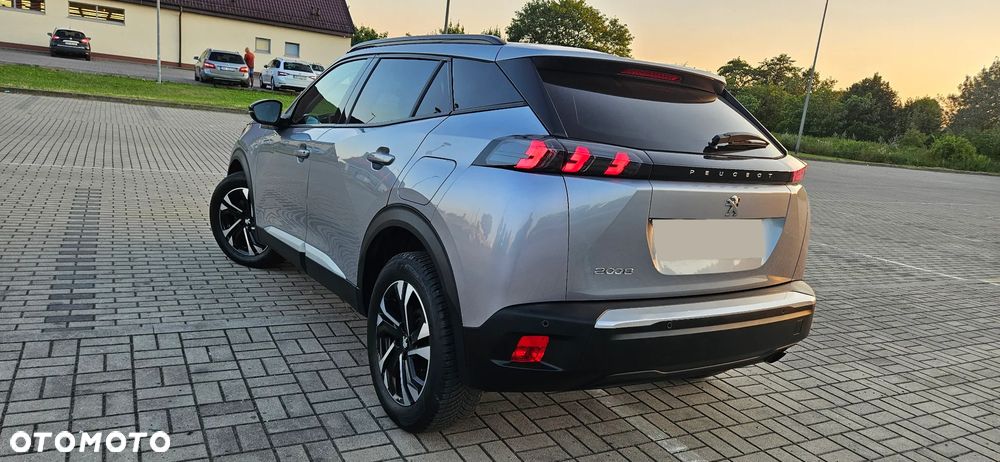 Peugeot 2008 1.2T Allure S&S - 4